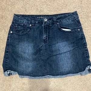 Girls GUESS denim skirt with sewn in undershorts